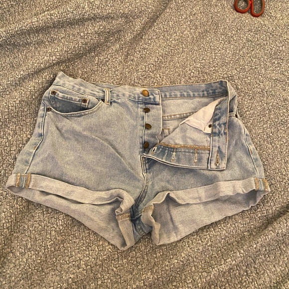 Forever 21 High Waisted Shorts - Picture 4 of 4